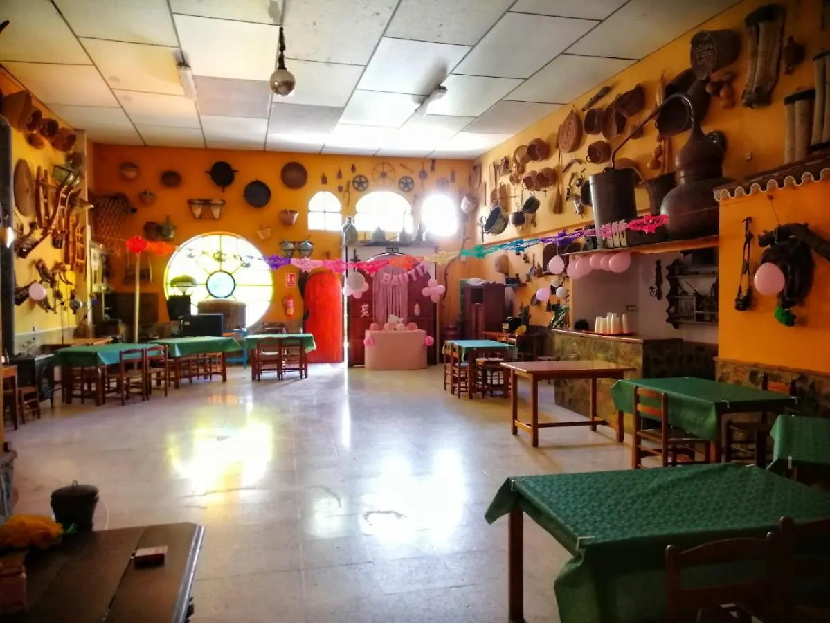 Bed & Breakfast Casa Proyecto Pepe Bravo Bed and Breakfast Alozaina