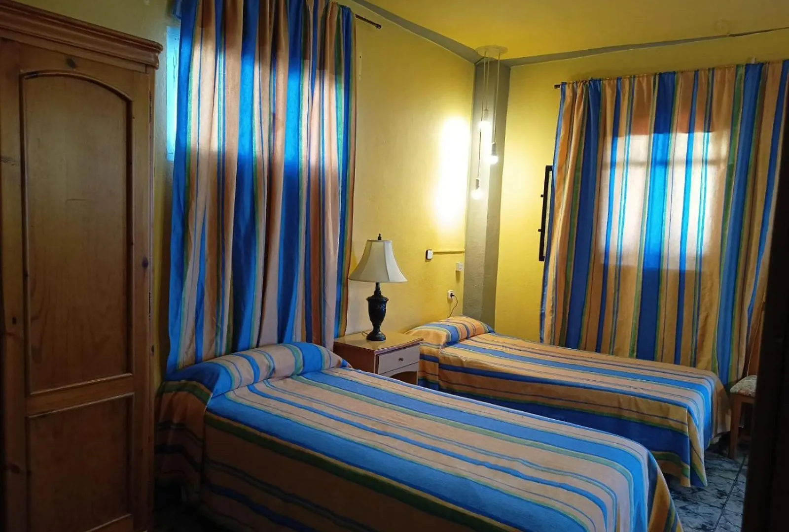 Bed & Breakfast Casa Proyecto Pepe Bravo Bed and Breakfast Alozaina
